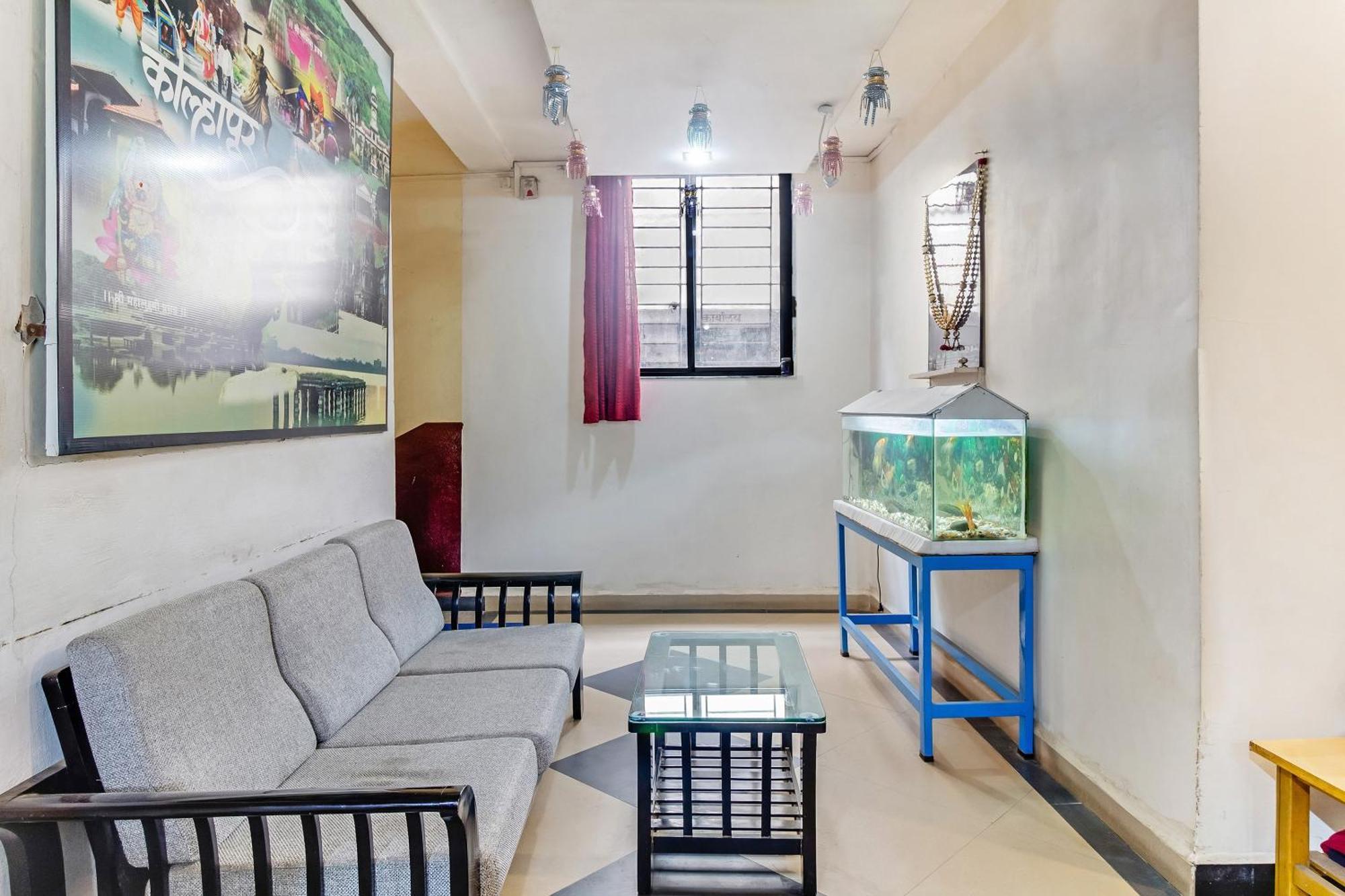 Hotel Spot On Harihar Lodging And Yatri Niwas Kolhapur Exterior foto